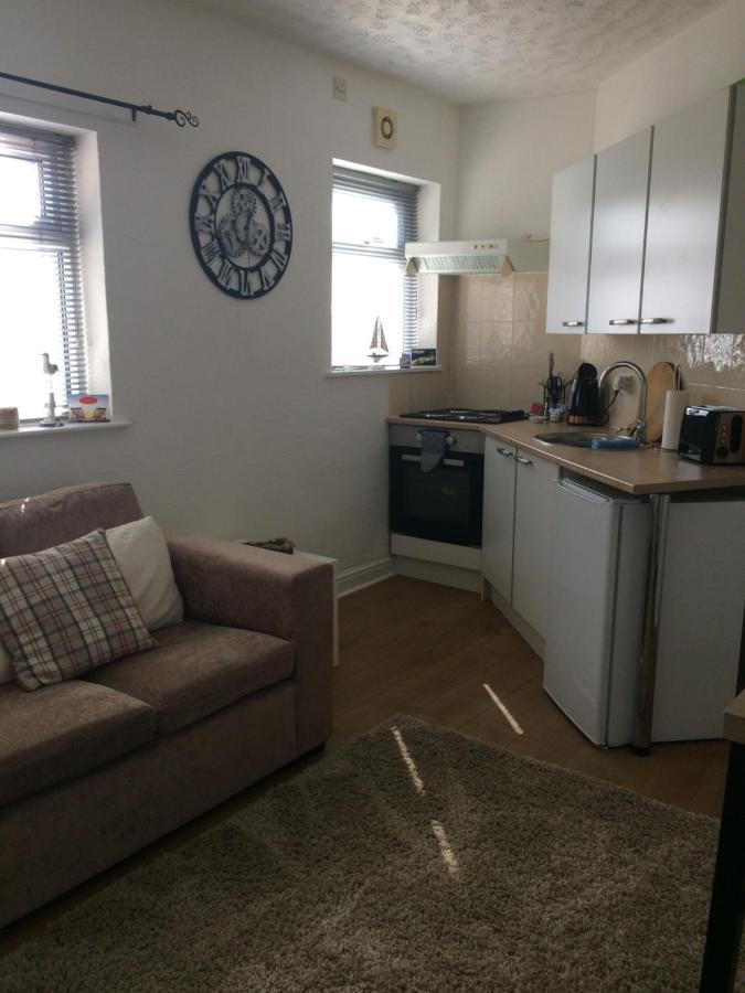 Lovely Little Flat By The Sea In Cleethorpes Exteriör bild